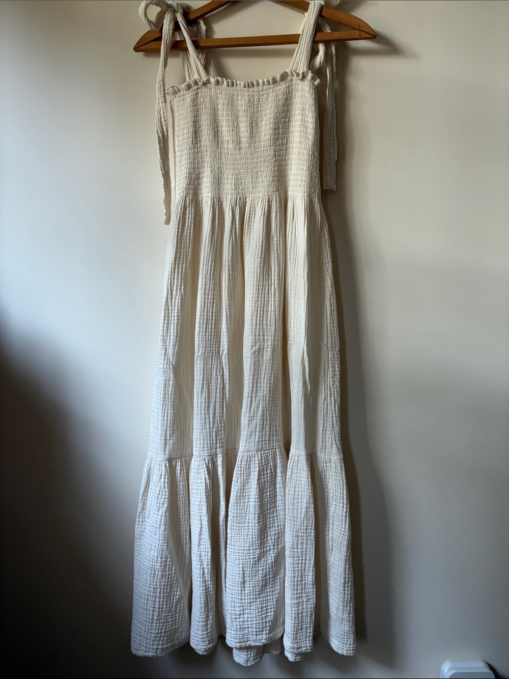 NOTHING FITS BUT Momoka Maternity gauze cotton smocked Eggshell tie midi maxi - Picture 9 of 9